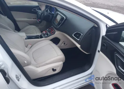 2015 Chrysler 200 C z USA, uszkodzony, nr VIN 1C3CCCCG7FN673673